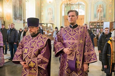 Митрополит Игнатий совершил всенощное бдение в Покровском соборе г. Саратова