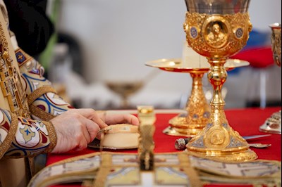Митрополит Игнатий совершил Божественную литургию в храме в честь Казанской иконы Божией Матери г.Саратова