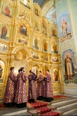 Митрополит Игнатий совершил всенощное бдение в Покровском соборе г. Саратова