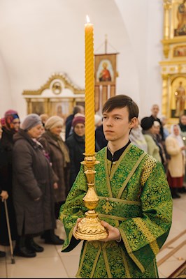 Архиереи Саратовской митрополии совершили Божественную литургию в соборном храме святого благоверного князя Александра Невского г. Ртищево