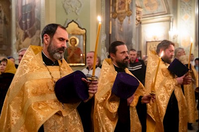 Митрополит Игнатий совершил всенощное бдение в Покровском соборе г. Саратова
