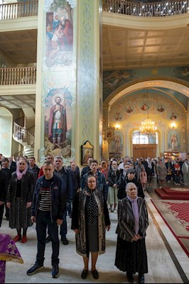 Митрополит Игнатий совершил Божественную литургию в Покровском соборе г. Саратова