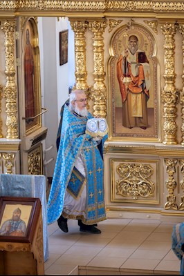 Митрополит Игнатий совершил Божественную литургию в храме в честь Казанской иконы Божией Матери г.Саратова