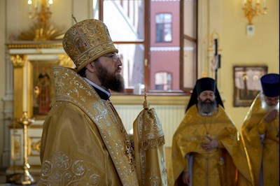 Митрополит Игнатий совершил Божественную литургию в храме апостола и евангелиста Иоанна Богослова при СПДС