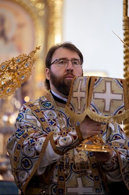 Митрополит Игнатий совершил Божественную литургию в храме в честь Казанской иконы Божией Матери г.Саратова