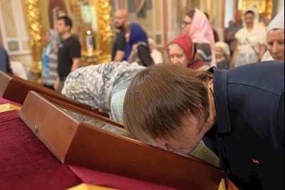 Митрополит Игнатий совершил Божественную литургию в Свято-Троицком кафедральном соборе г. Саратова