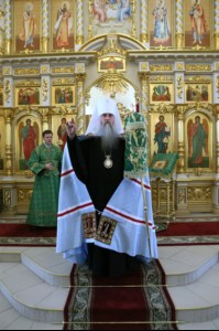 Божественная литургия и Великая вечерня в Свято-Троицком соборе Вольска