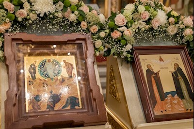 Митрополит Игнатий совершил ночную Божественную литургию в Покровском соборе г. Саратова