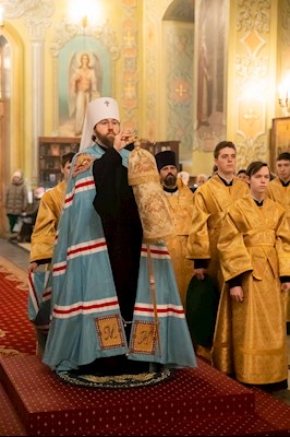 Митрополит Игнатий совершил Божественную литургию и молебен на новый год в Покровском соборе г. Саратова