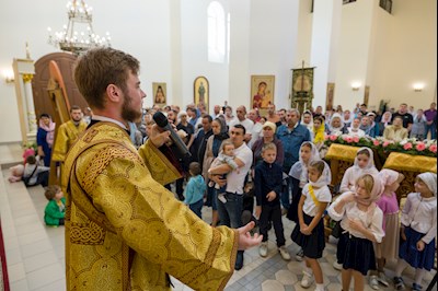 Митрополит Игнатий совершил Божественную литургию в соборном храме святителя Спиридона Тримифунтского г. Саратова