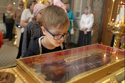 Митрополит Игнатий совершил Божественную литургию в Свято-Троицком кафедральном соборе г. Саратова
