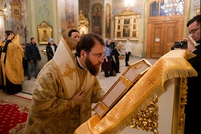 Митрополит Игнатий совершил всенощное бдение в Покровском соборе г. Саратова