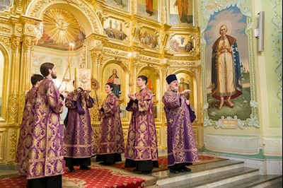 Митрополит Игнатий совершил всенощное бдение в Покровском соборе г. Саратова