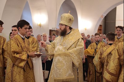 Всенощное бдение в Петропавловском храме г. Саратова