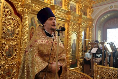 Митрополит Игнатий совершил Божественную литургию в Свято-Троицком кафедральном соборе г. Саратова