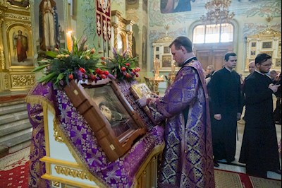 Митрополит Игнатий совершил всенощное бдение в Покровском соборе г. Саратова