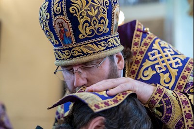 Митрополит Игнатий совершил Божественную литургию в Покровском соборе г. Саратова