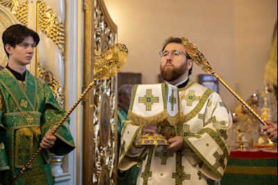 Митрополит Игнатий совершил Божественную литургию в Серафимовском храме г. Саратова