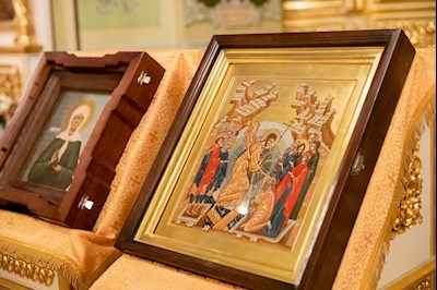 Митрополит Игнатий совершил Божественную литургию и молебен на новый год в Покровском соборе г. Саратова
