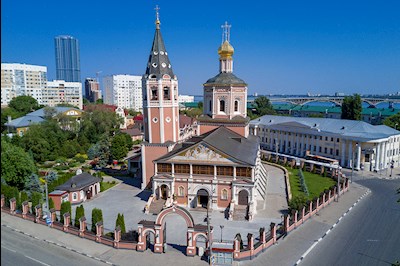 Божественная литургия в Свято-Троицком кафедральном соборе г. Саратова
