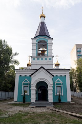 Епископ Манхэттенский Николай совершил Божественную литургию в храме святителя Николая Японского г. Саратова