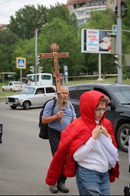 Митрополит Игнатий совершил Литургию в храме великомученика Георгия Победоносца г. Саратова