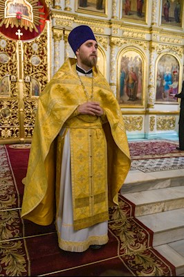 Митрополит Игнатий совершил Божественную литургию в Духосошественском соборе г. Саратова