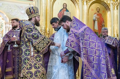 Митрополит Игнатий совершил Божественную литургию в Покровском соборе г. Саратова