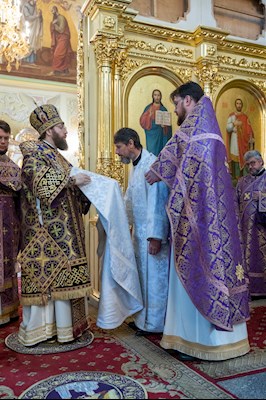 Митрополит Игнатий совершил Божественную литургию в Покровском соборе г. Саратова