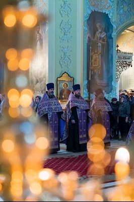 Митрополит Игнатий совершил всенощное бдение в Покровском соборе г. Саратова