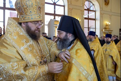 Митрополит Игнатий совершил Божественную литургию в храме апостола и евангелиста Иоанна Богослова при СПДС