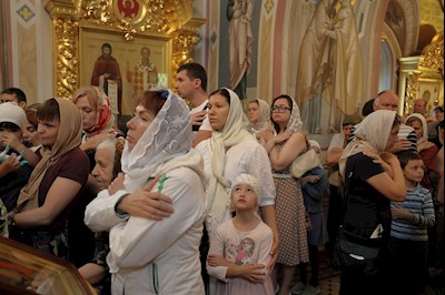 Митрополит Игнатий совершил Божественную литургию в Свято-Троицком кафедральном соборе г. Саратова