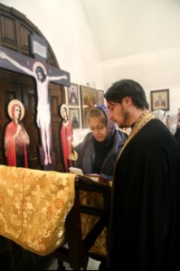 Божественная литургия в храме во имя святителя и чудотворца Николая на Елшанском кладбище г. Саратова