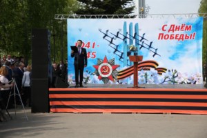 Митрополит Лонгин принял участие в торжественных мероприятиях в парке Победы на Соколовой горе
