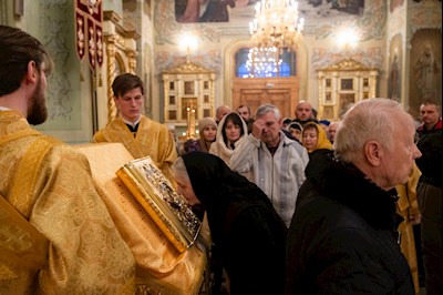 Митрополит Игнатий совершил всенощное бдение в Покровском соборе г. Саратова