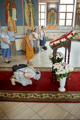 Митрополит Игнатий совершил Божественную литургию в Свято-Никольском мужском монастыре г. Саратова