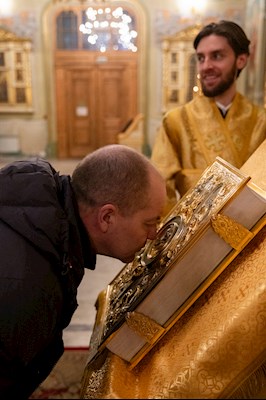 Митрополит Игнатий совершил всенощное бдение в Покровском соборе г. Саратова