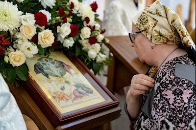 Митрополит Игнатий совершил всенощное бдение в храме в честь Нерукотворного Образа Спасителя г. Саратова