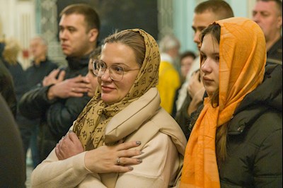 Митрополит Игнатий совершил Божественную литургию в Духосошественском соборе г. Саратова
