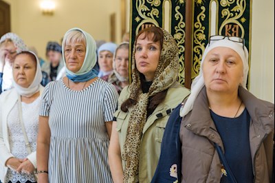 Митрополит Игнатий совершил Божественную литургию в соборном храме святителя Спиридона Тримифунтского г. Саратова