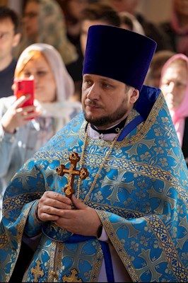Митрополит Игнатий совершил Божественную литургию в храме в честь Казанской иконы Божией Матери г.Саратова