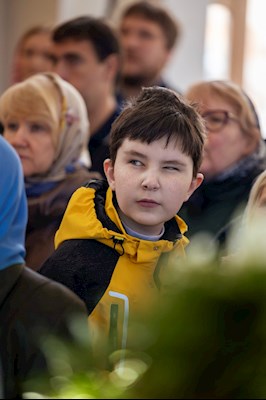 Митрополит Игнатий совершил Божественную литургию в храме в честь Казанской иконы Божией Матери г.Саратова