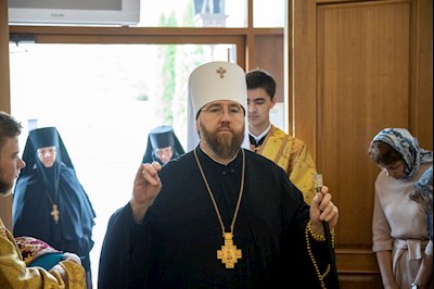 Митрополит Игнатий совершил Божественную литургию в Свято-Алексиевском женском монастыре г. Саратова
