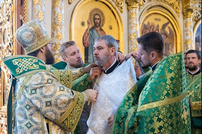Митрополит Игнатий совершил Божественную литургию в Духосошественском соборе г. Саратова