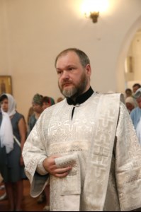 Божественная литургия в храме в честь Покрова Пресвятой Богородицы р.п. Новые Бурасы