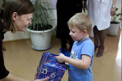 Представители женсовета посетили детскую больницу