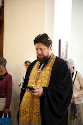 Митрополит Игнатий совершил Литургию в храме великомученика Георгия Победоносца г. Саратова