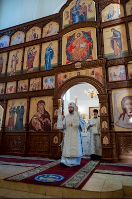 Митрополит Игнатий совершил всенощное бдение в храме в честь Нерукотворного Образа Спасителя г. Саратова