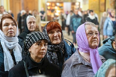 Митрополит Игнатий совершил Божественную литургию в Покровском соборе г. Саратова