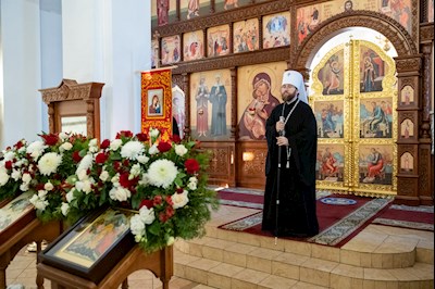 Митрополит Игнатий совершил всенощное бдение в храме в честь Нерукотворного Образа Спасителя г. Саратова
